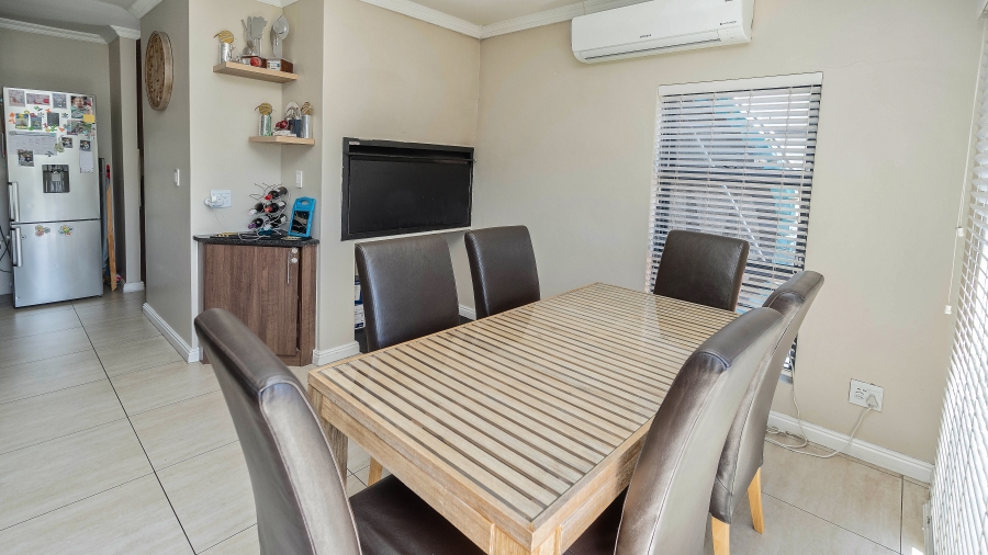 3 Bedroom Property for Sale in Sonkring Western Cape
